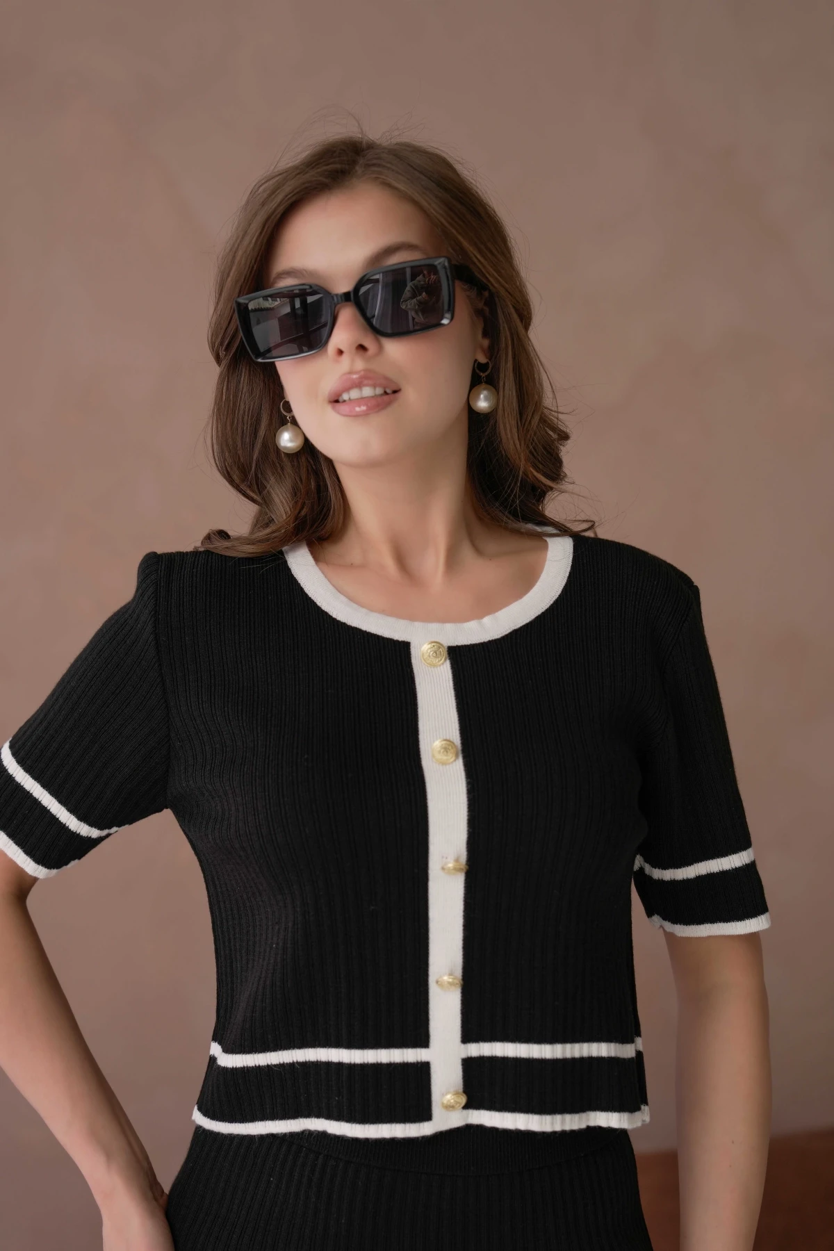 Bisiklet Yaka Düğme Detaylı Etek Bel Lastikli Bluz Etek İkili Triko Takım