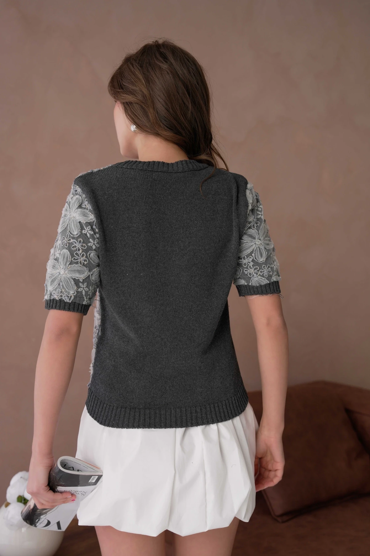 V Yaka Tül Detay Triko Kazak