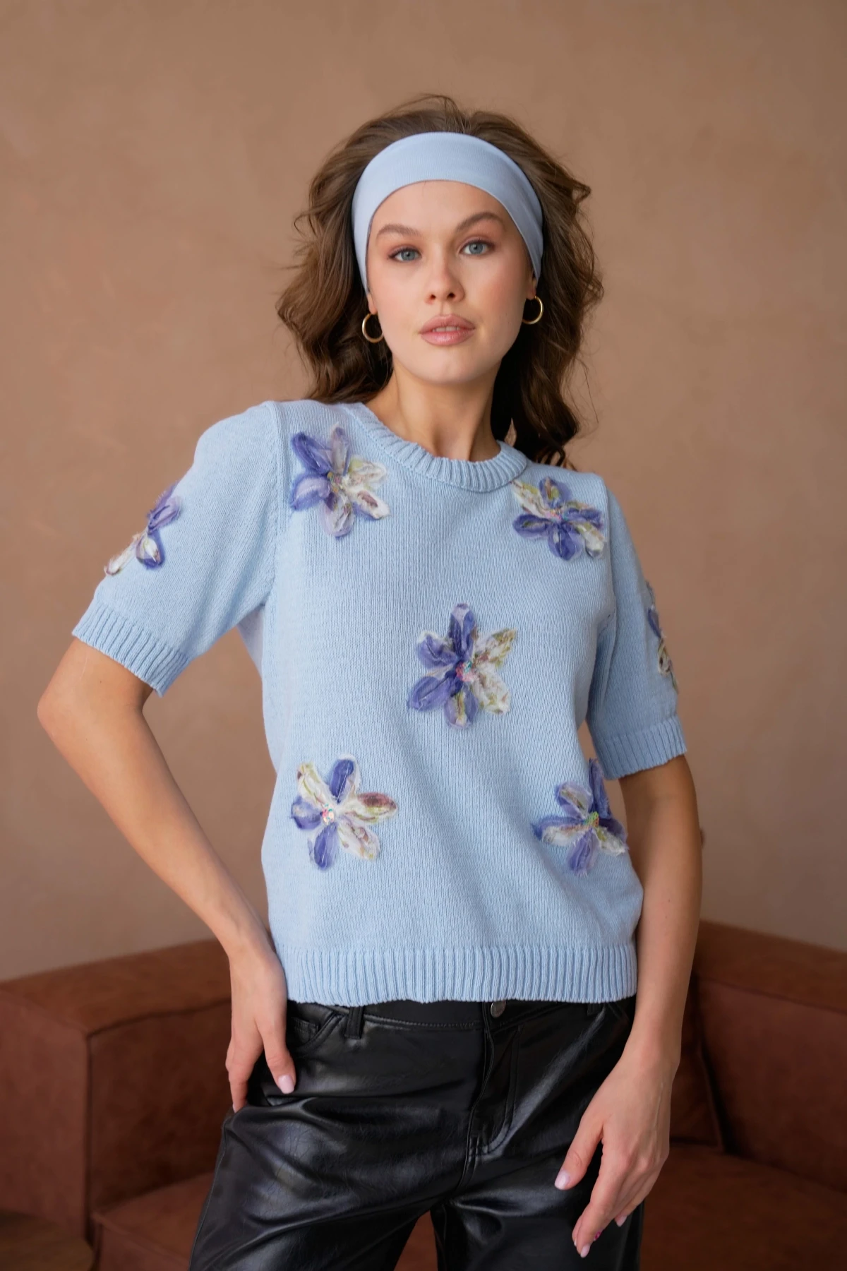 Bisiklet Yaka  Aplikeli Triko Kazak