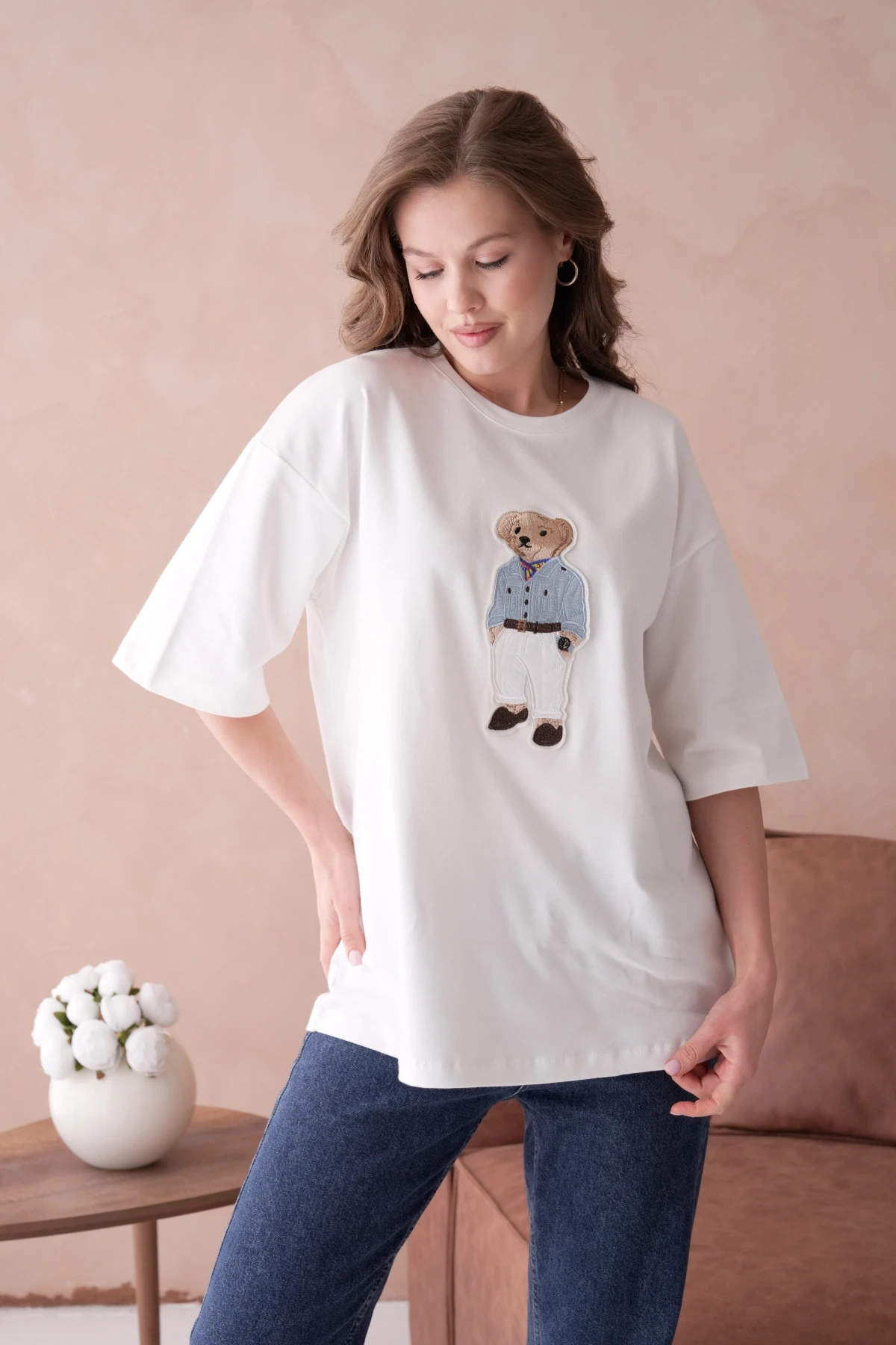 Bisiklet Yaka Aplikeli Salaş Basic T-Shirt