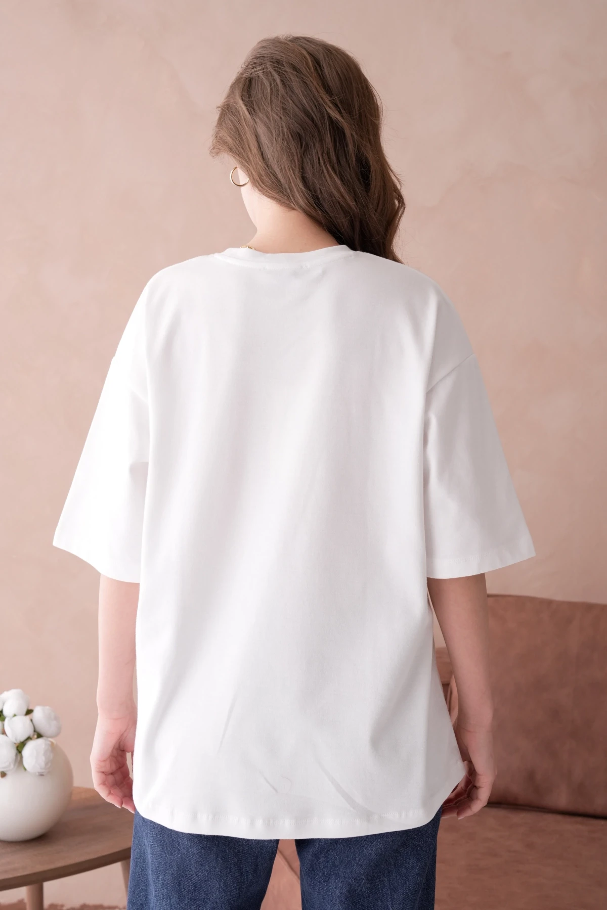 Bisiklet Yaka Aplikeli Salaş Basic T-Shirt