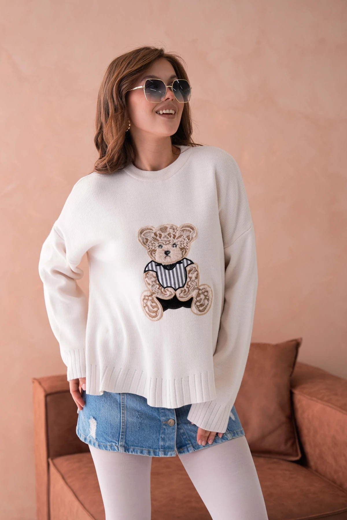 Kadın Bisiklet Yaka Aplikeli Arkası Uzun Salaş Triko Kazak