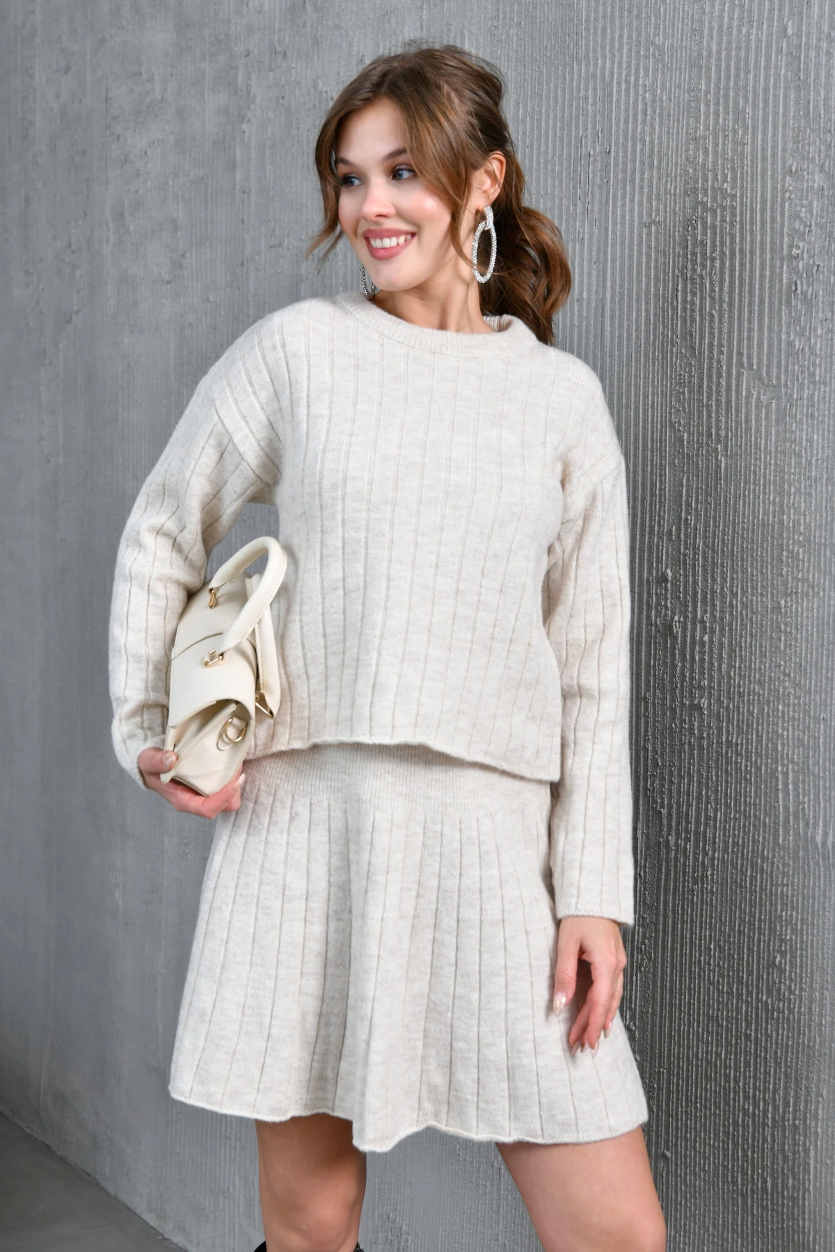 Kadın Bisiklet Yaka Etekli İkili Triko Takım