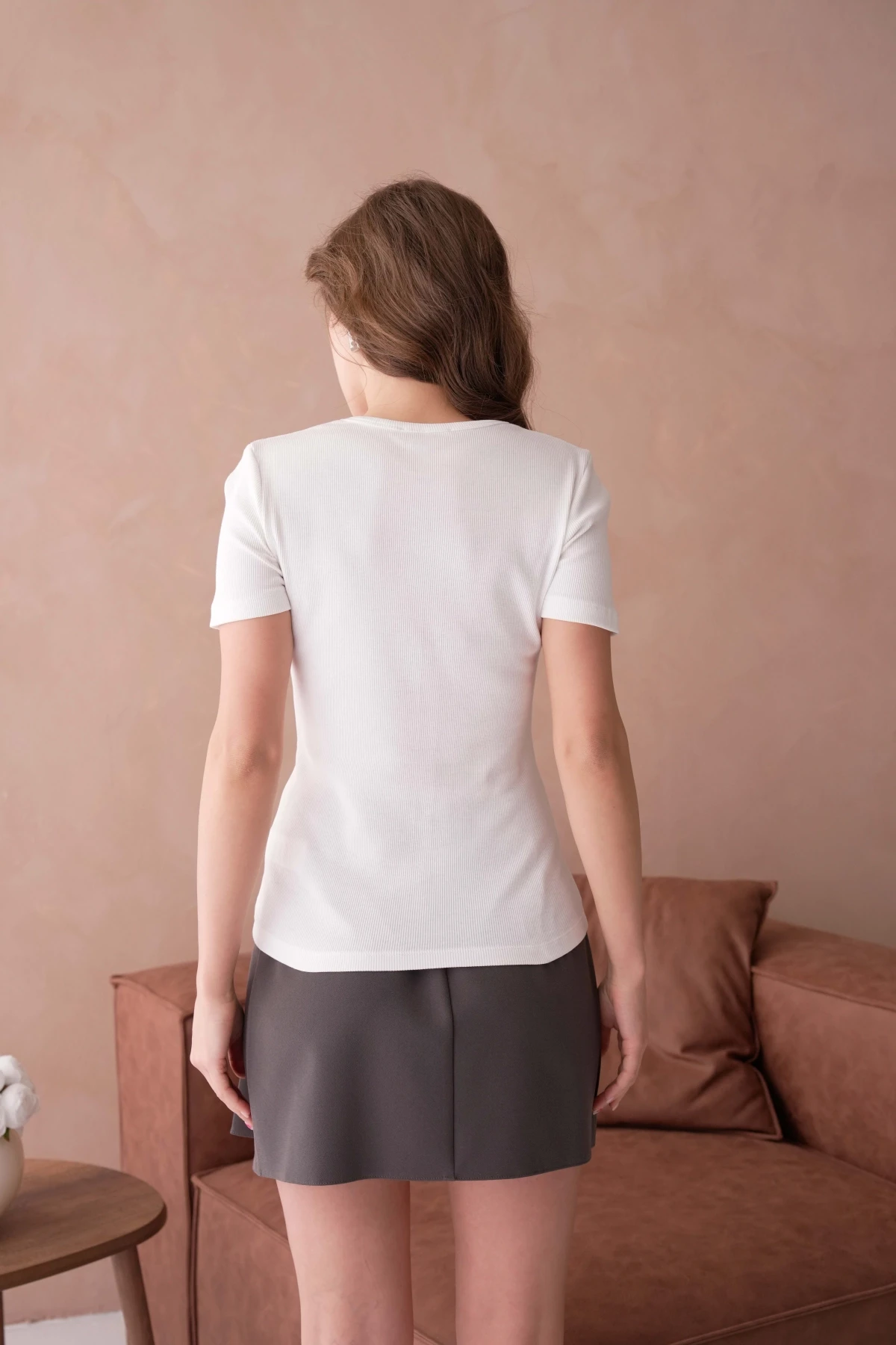 Bisiklet Yaka Ön Yüzünde Taş Kalp Aksesuarlı  Slim Fitilli T-Shirt