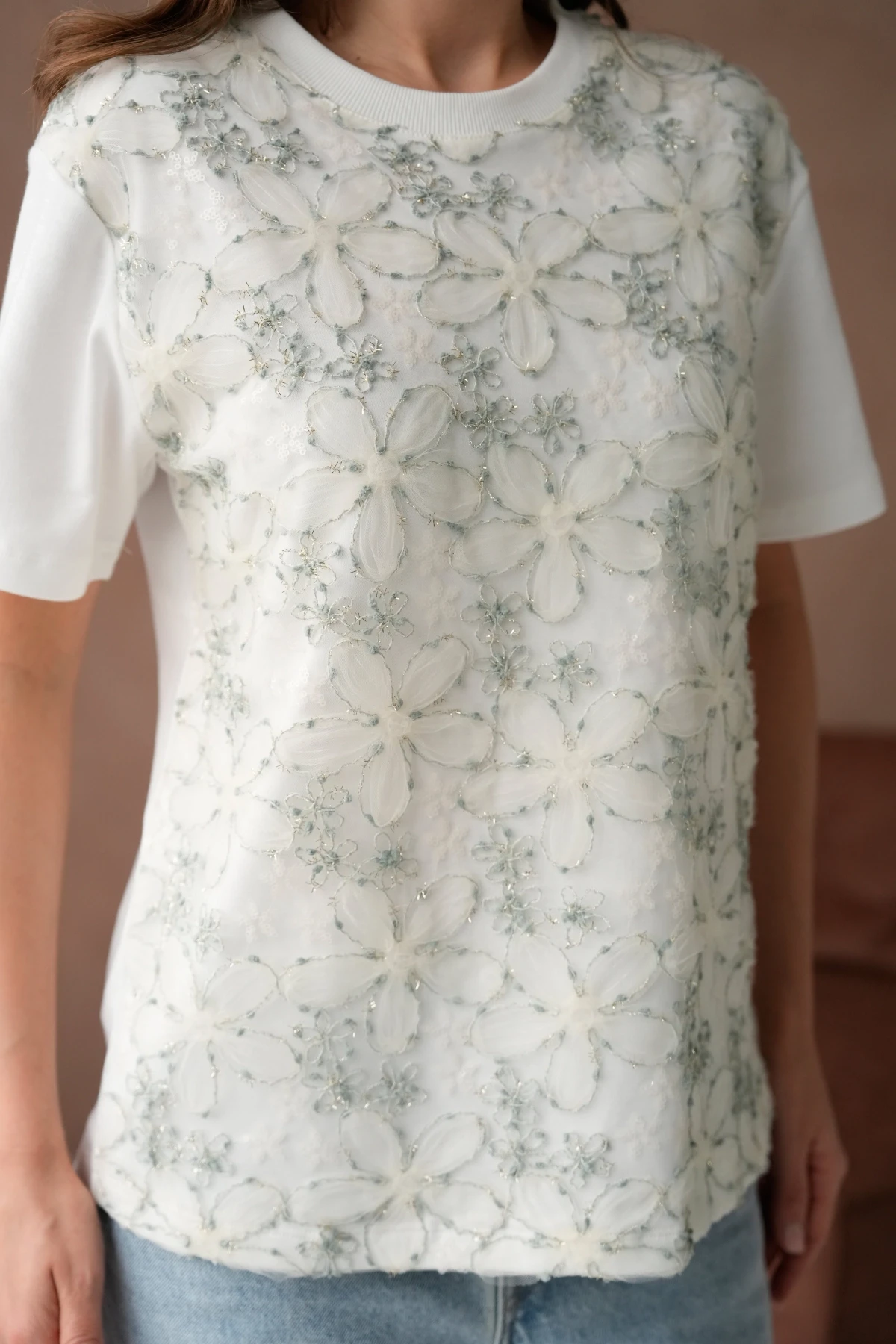 Önyüzü Tül Dantel Giydirmeli Basic T-Shirt