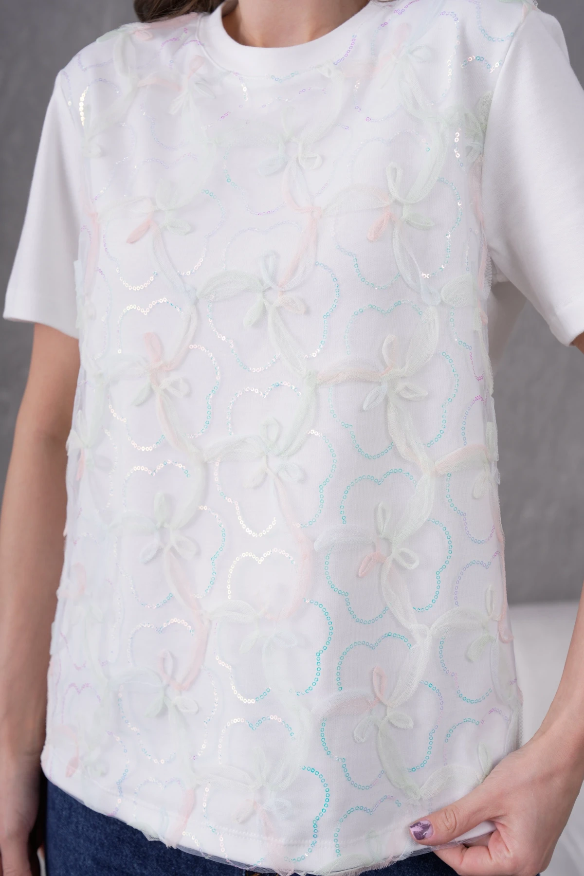 Bisiklet Yaka Önyüzü Tül Dantel Giydirmeli Basic T-Shirt