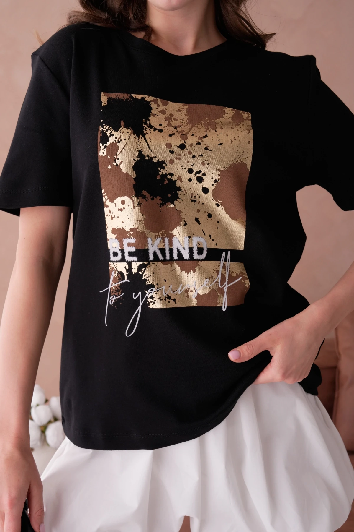 Bisiklet Yaka Varak Baskılı Basic T-Shirt