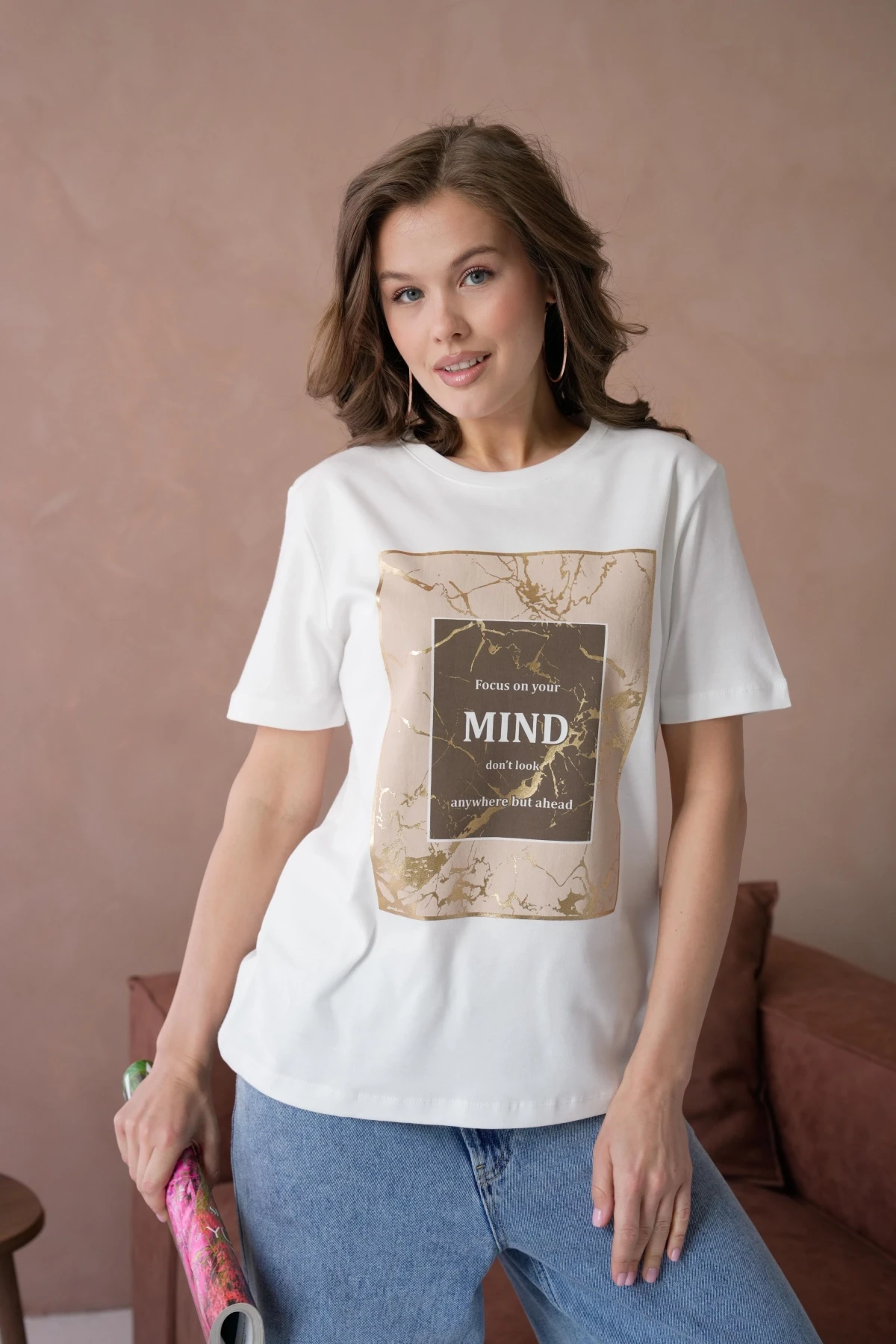 Bisiklet Yaka Varak Baskılı Basic T-Shirt