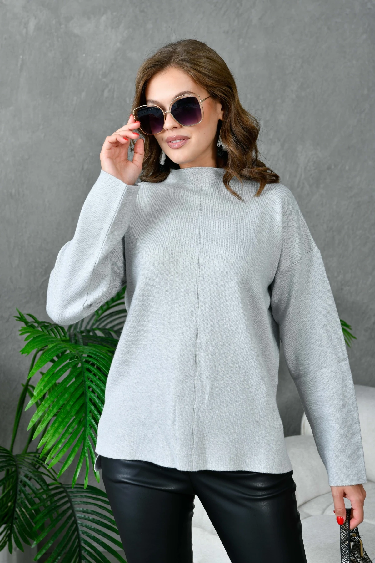 Kadın Dik Yaka Salaş Triko Kazak