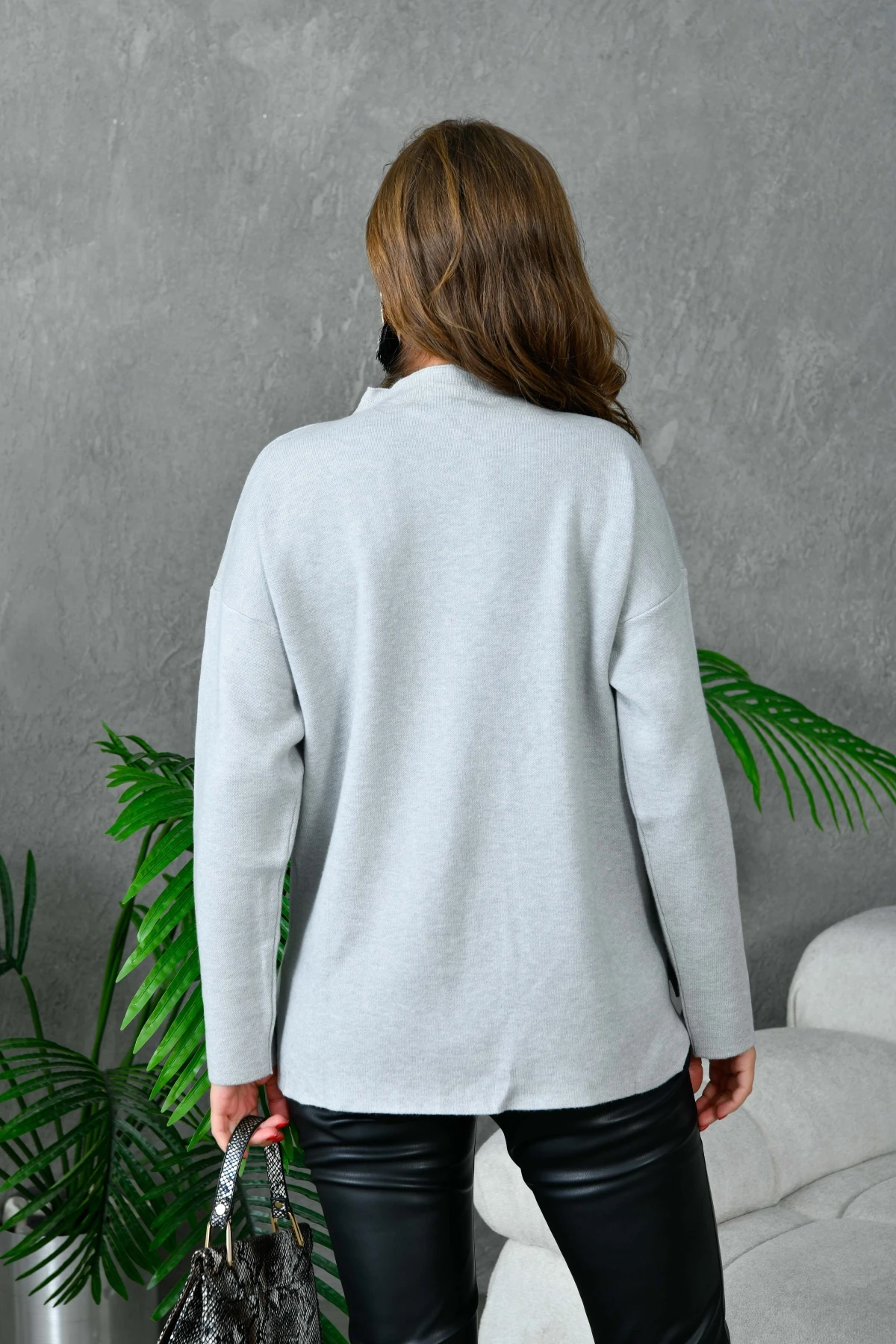 Kadın Dik Yaka Salaş Triko Kazak