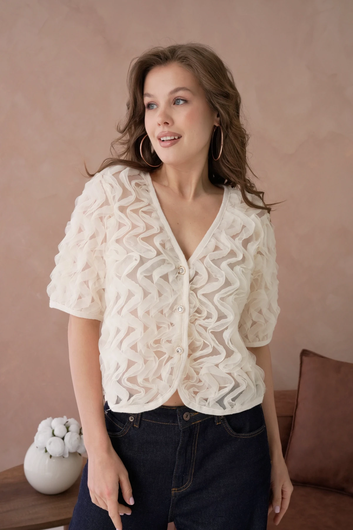 Fır Fır Detay Düğmeli Full Tül Bluz