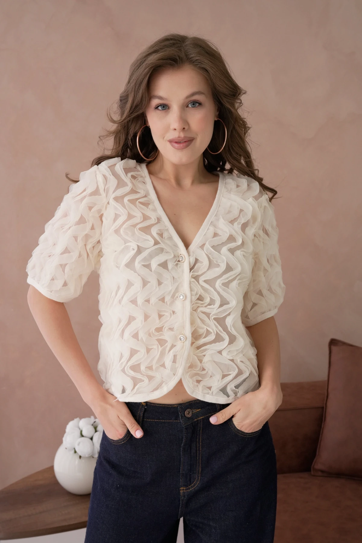 Fır Fır Detay Düğmeli Full Tül Bluz