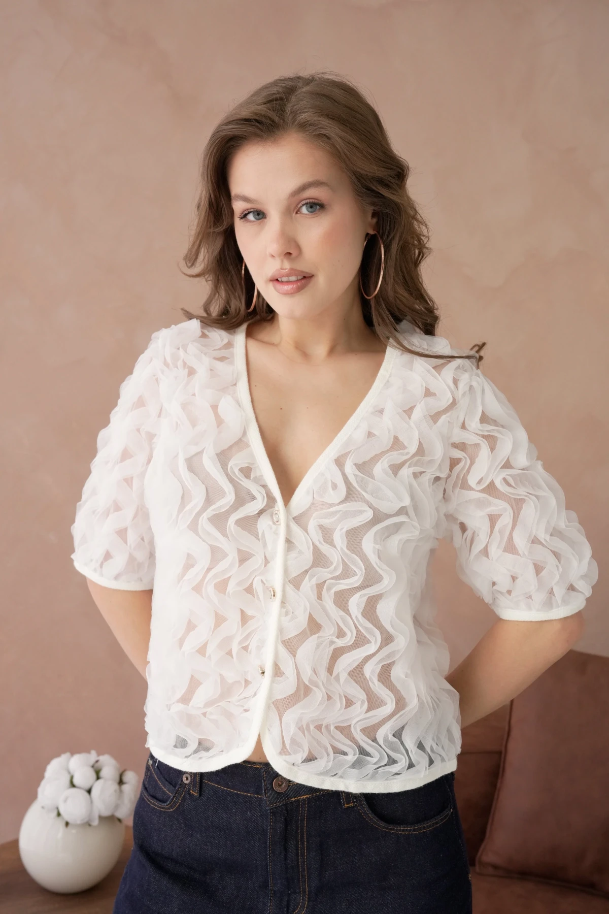 Fır Fır Detay Düğmeli Full Tül Bluz