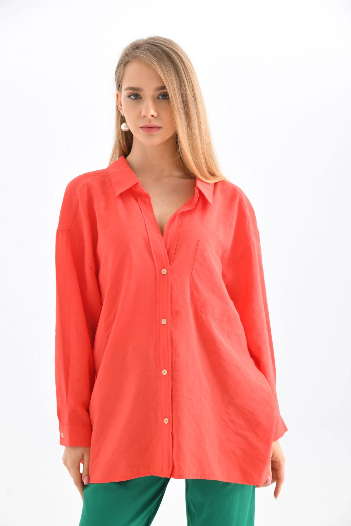 Kadın Uzun Kollu Oversize %100 Pamuk Basic Gömlek