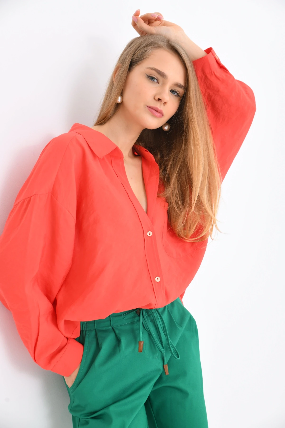 Kadın Uzun Kollu Oversize %100 Pamuk Basic Gömlek