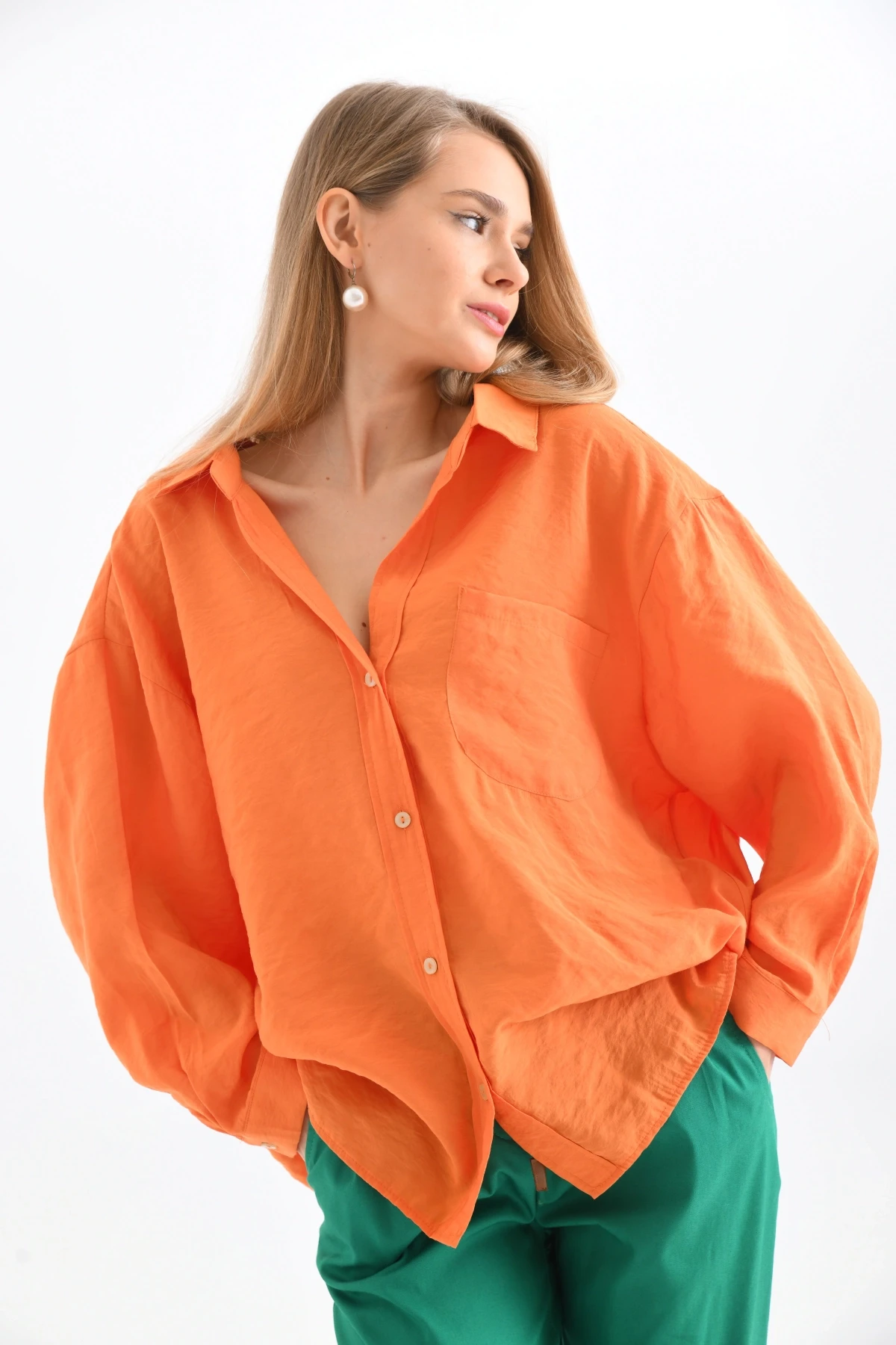 Kadın Uzun Kollu Oversize %100 Pamuk Basic Gömlek