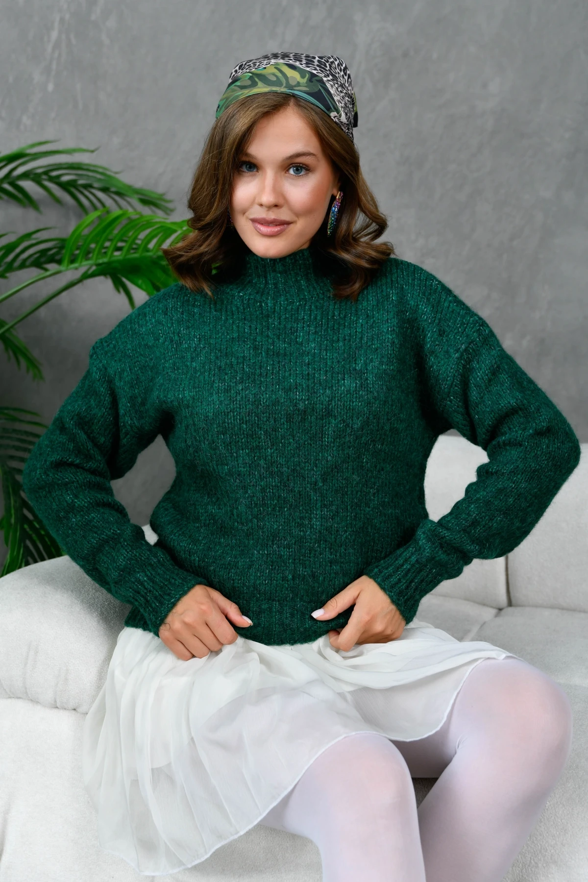 Kadın Yarım Balıkçı Yaka Triko Kazak