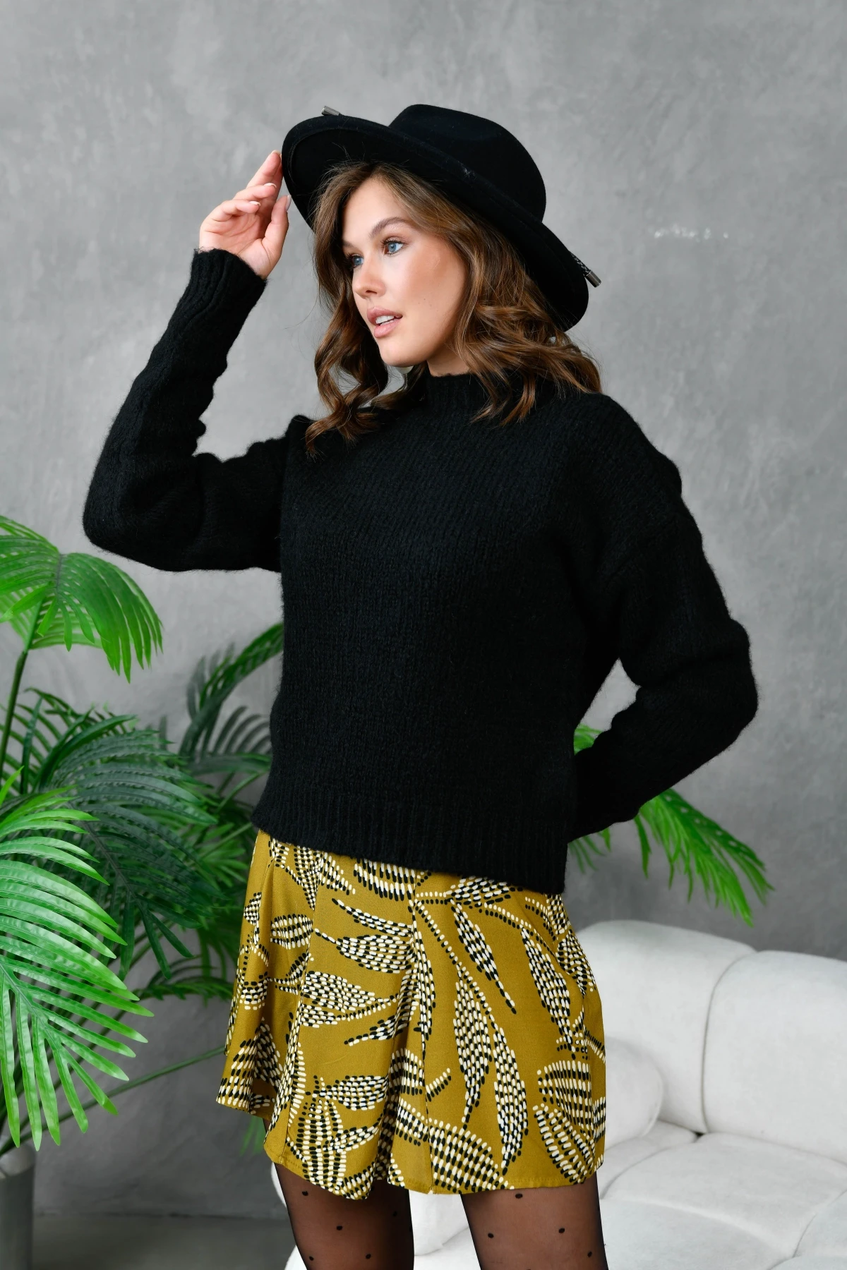 Kadın Yarım Balıkçı Yaka Triko Kazak