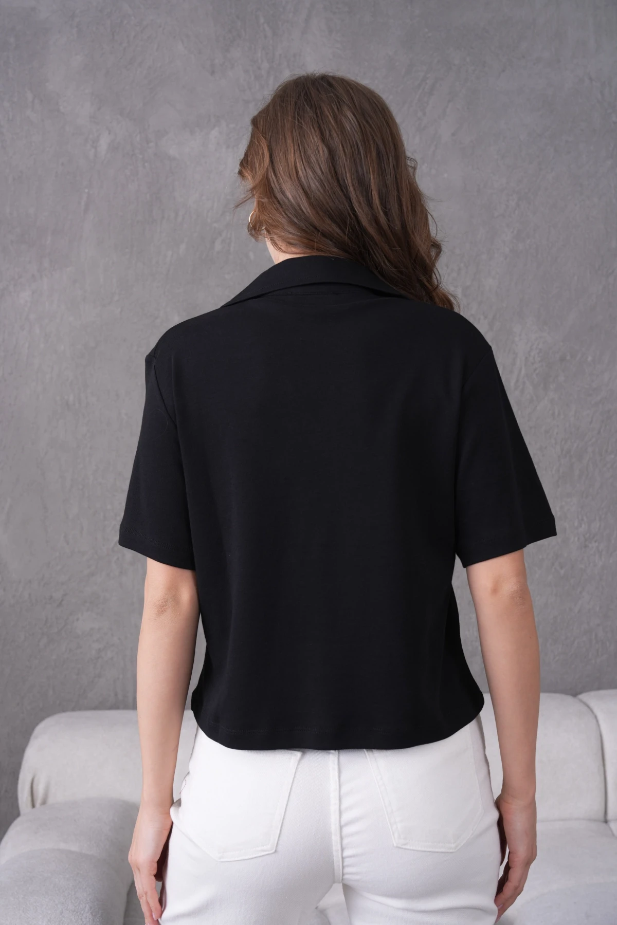 Aksesuar Detaylı Basic T-Shirt