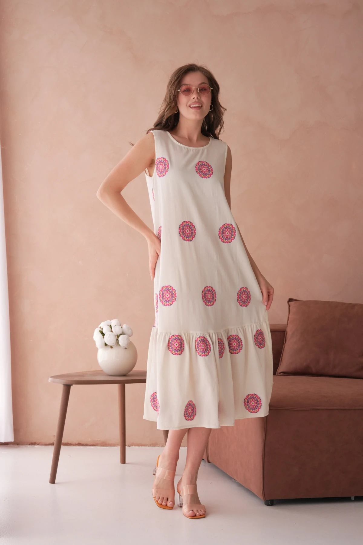 Nakışlı Volanlı Salaş Dokuma Elbise