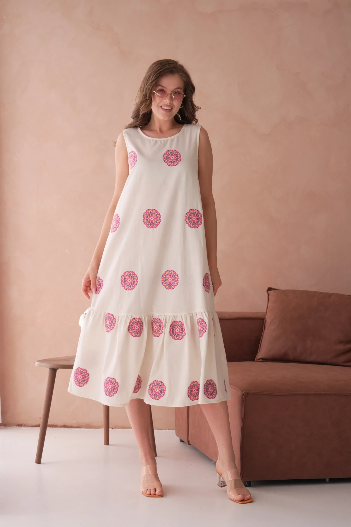 Nakışlı Volanlı Salaş Dokuma Elbise