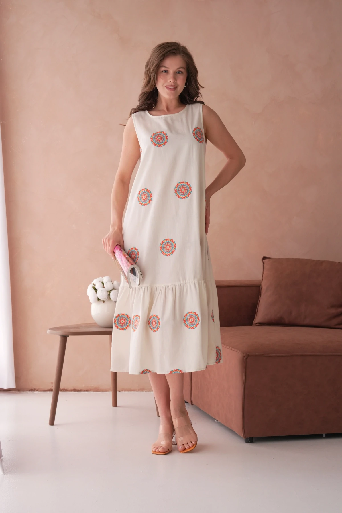 Nakışlı Volanlı Salaş Dokuma Elbise