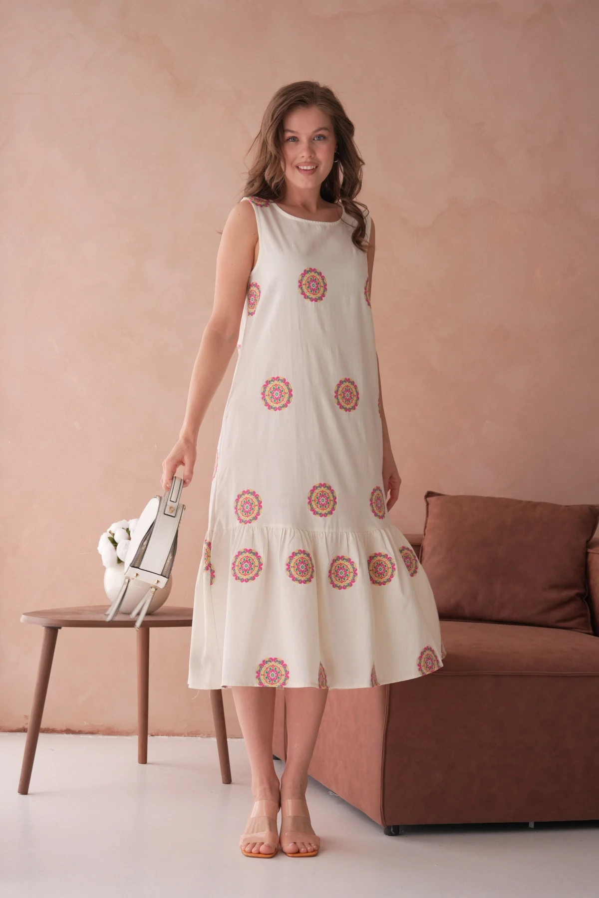 Nakışlı Volanlı Salaş Dokuma Elbise