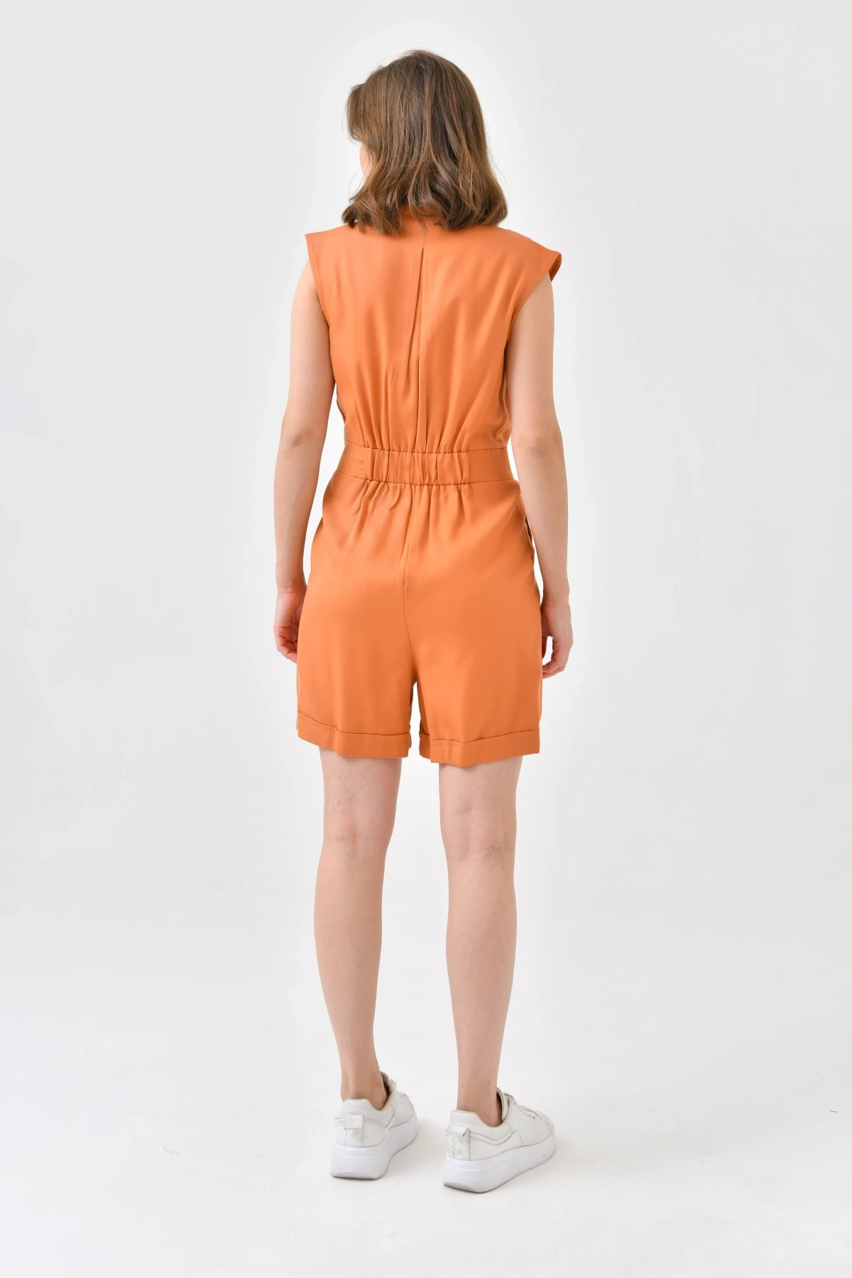 Kadın Düğme Detay Hakim Yaka Tulum