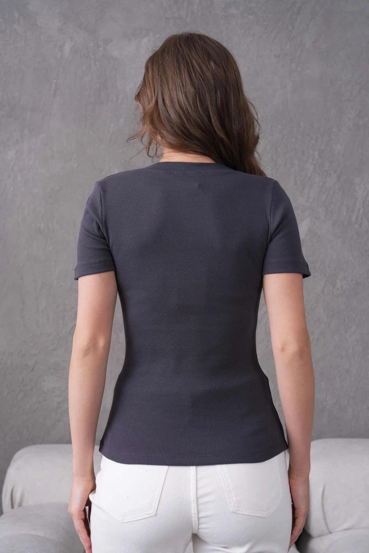 V Yaka Likralı Slim Fit Basic T-Shirt