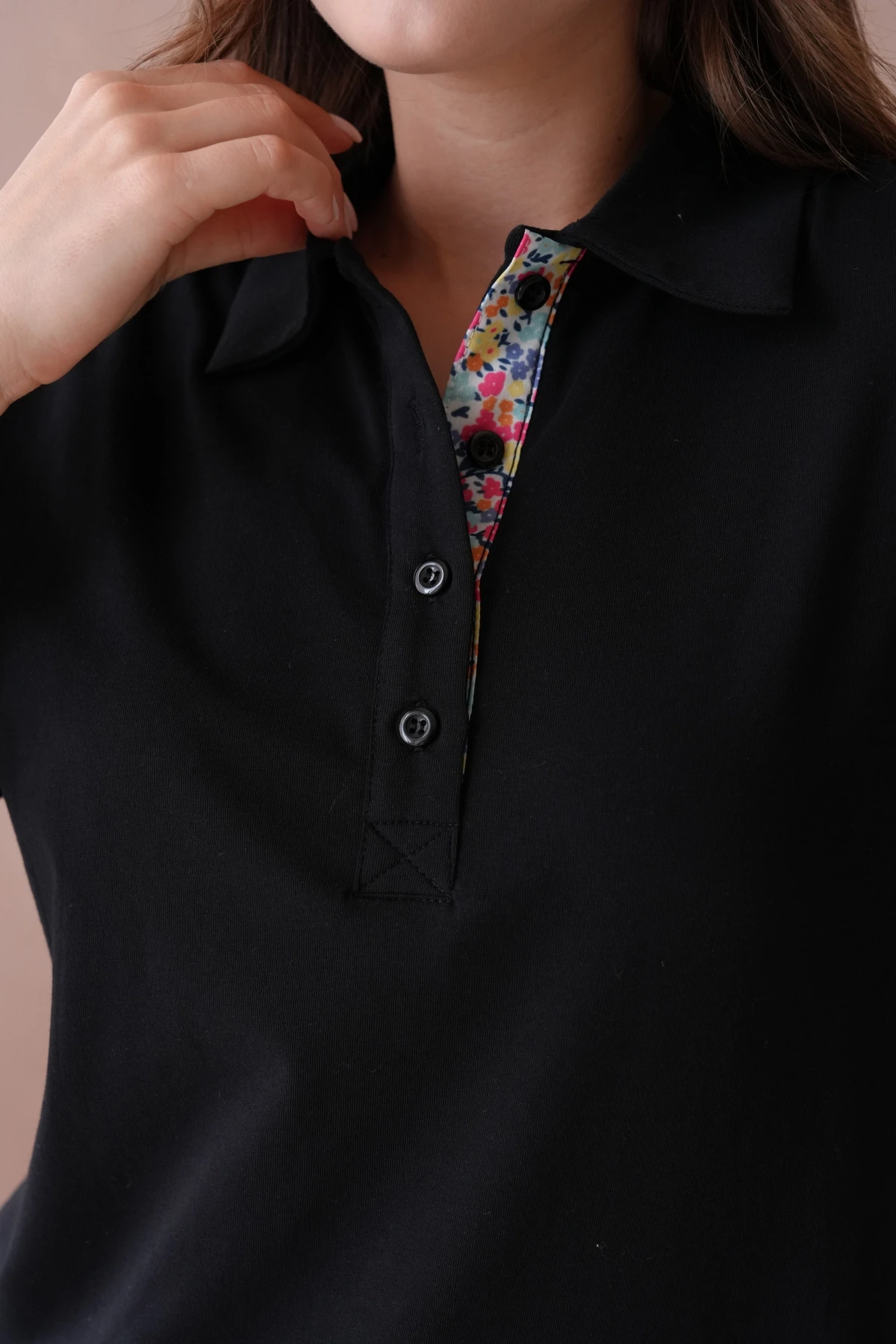 Polo Yaka Kısa Kol Düğmeli Basic T-Shirt