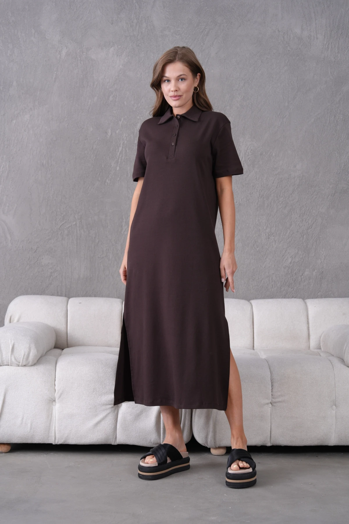 Polo Yaka Kısa Kol Yırtmaçlı Salaş Penye Elbise