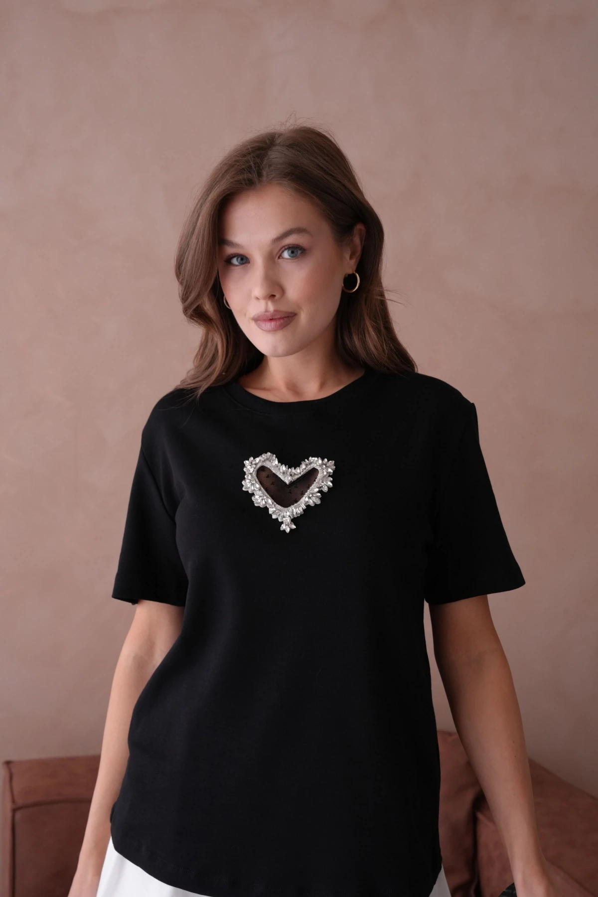 Taş Aksesuar Detaylı Kısa Kol Basic T-Shirt