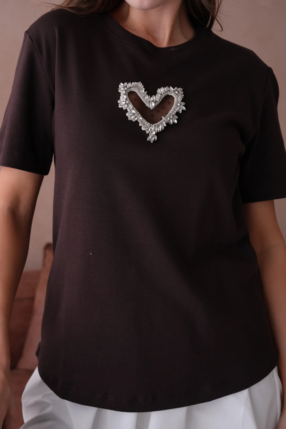 Taş Aksesuar Detaylı Kısa Kol Basic T-Shirt