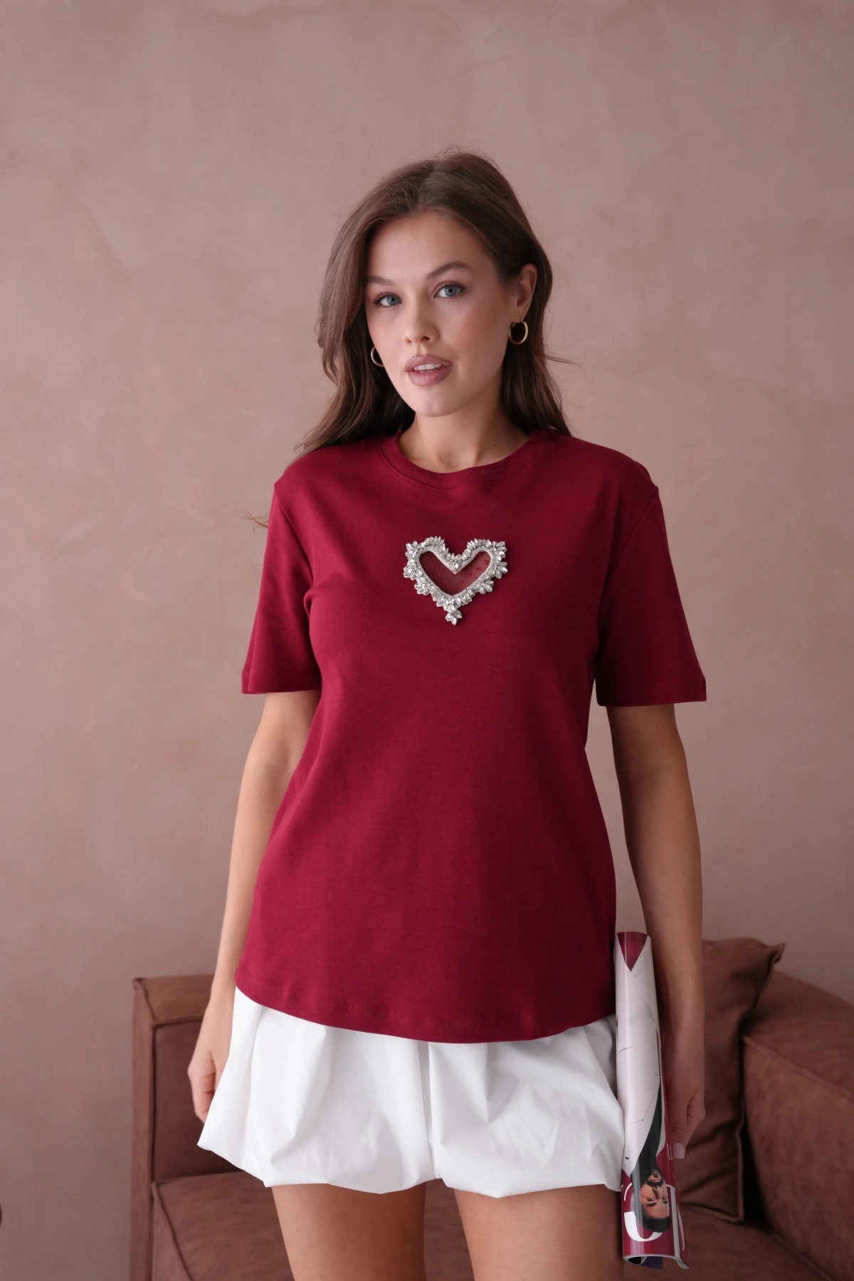 Taş Aksesuar Detaylı Kısa Kol Basic T-Shirt