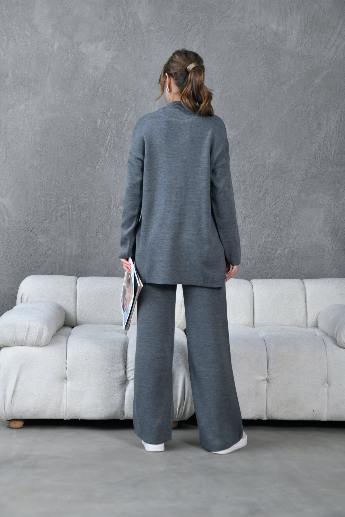 Kadın Antrasit Dik Yaka Yırtmaçlı Kazak Pantolon Triko Alt-Üst Takım