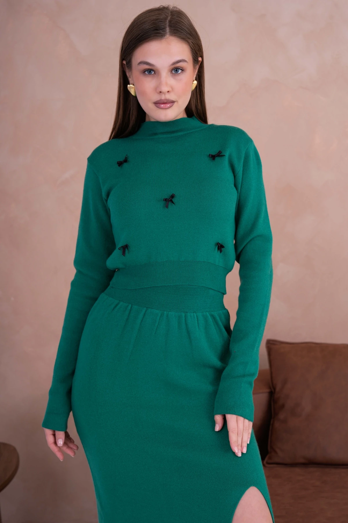 Kadın Dik Yaka Crop Kazak-Bel Lastikli Etek İkili Triko Takım