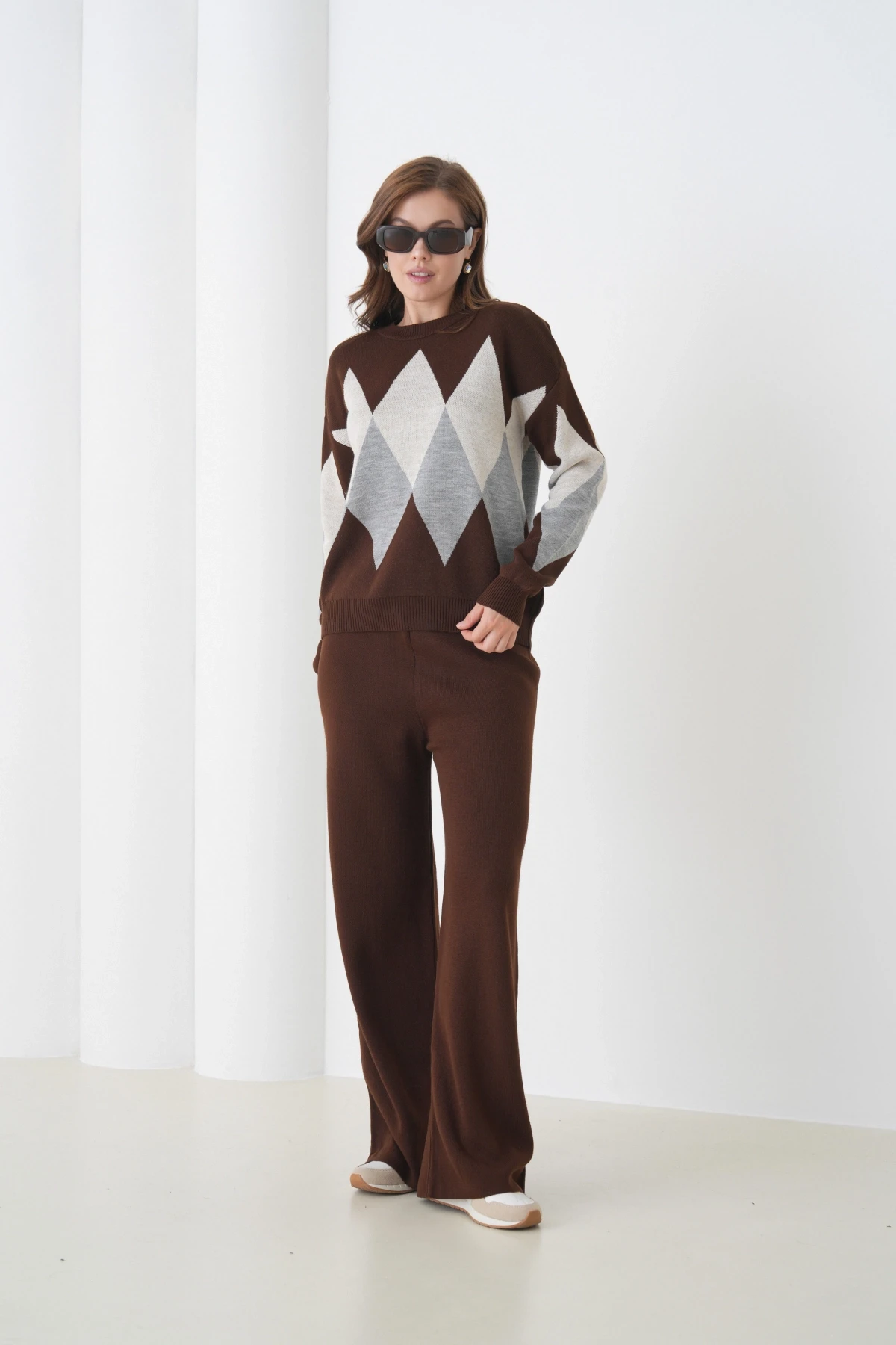 Kadın Kahve Bisiklet Yaka Baklava Desenli Kazak Pantolon Triko Alt-Üst Takım