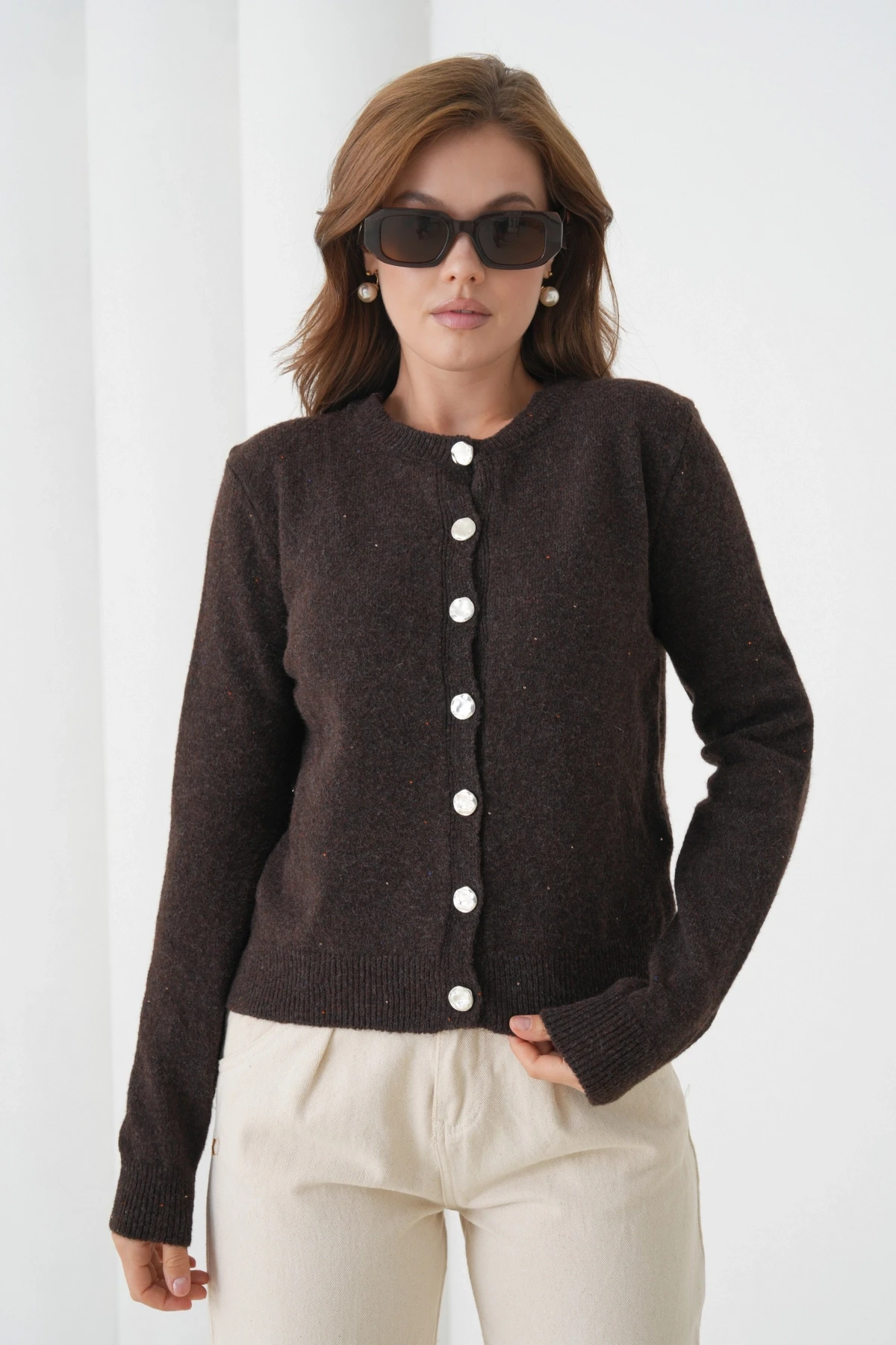 Kadın Kahve Bisiklet Yaka Düğme Detay Yumuşak Dokulu Triko Hırka