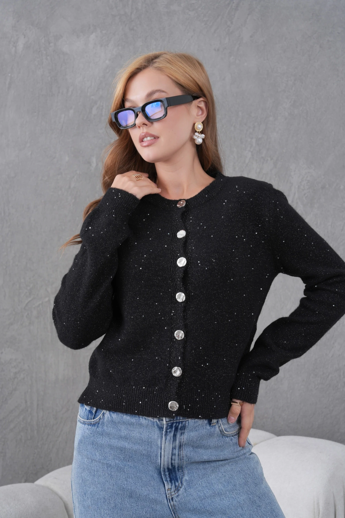 Kadın Siyah Bisiklet Yaka Düğme Detay Yumuşak Dokulu Triko Hırka