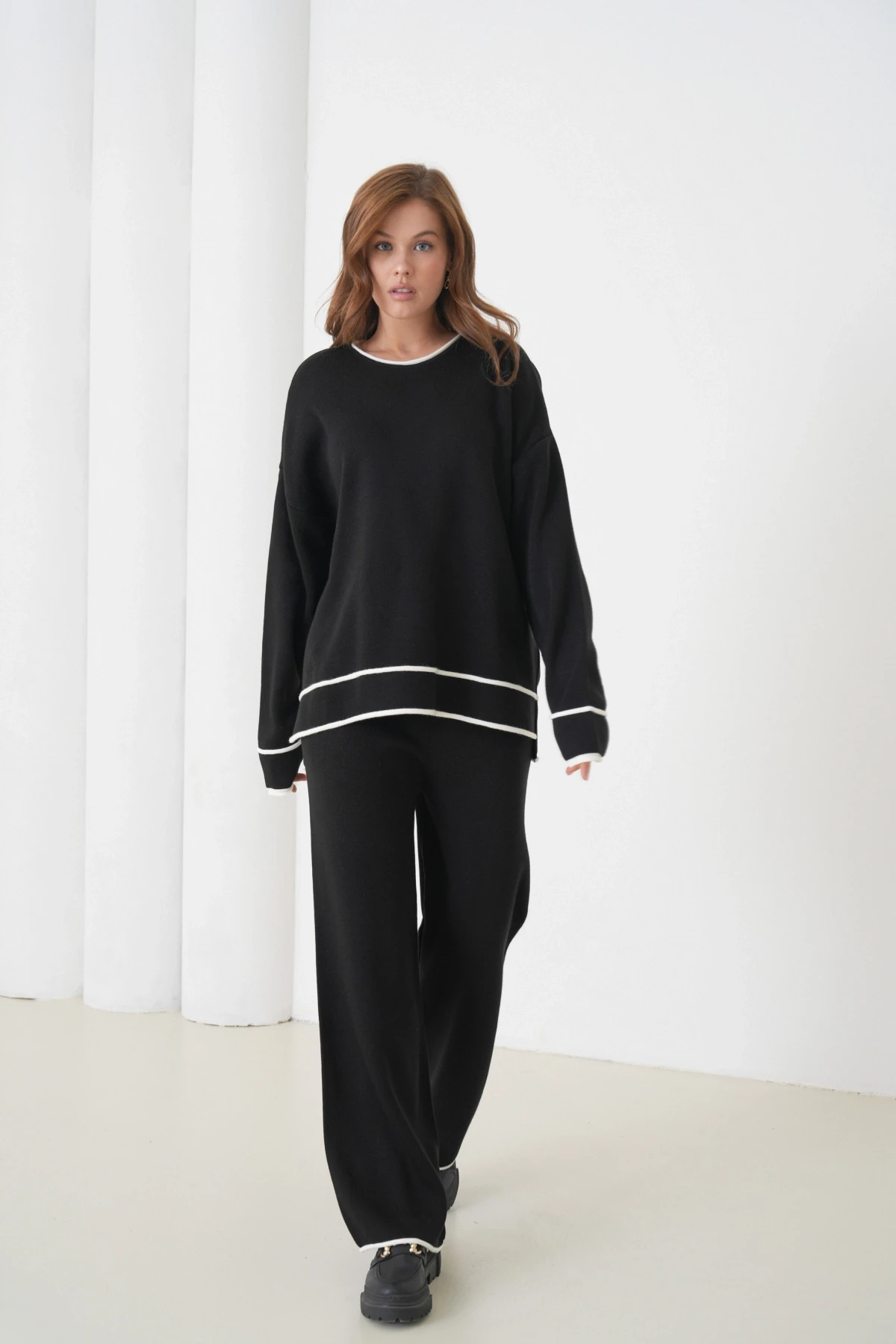 Kadın Siyah Bisiklet Yaka Oversize Kazak Pantolon Triko Alt-Üst Takım