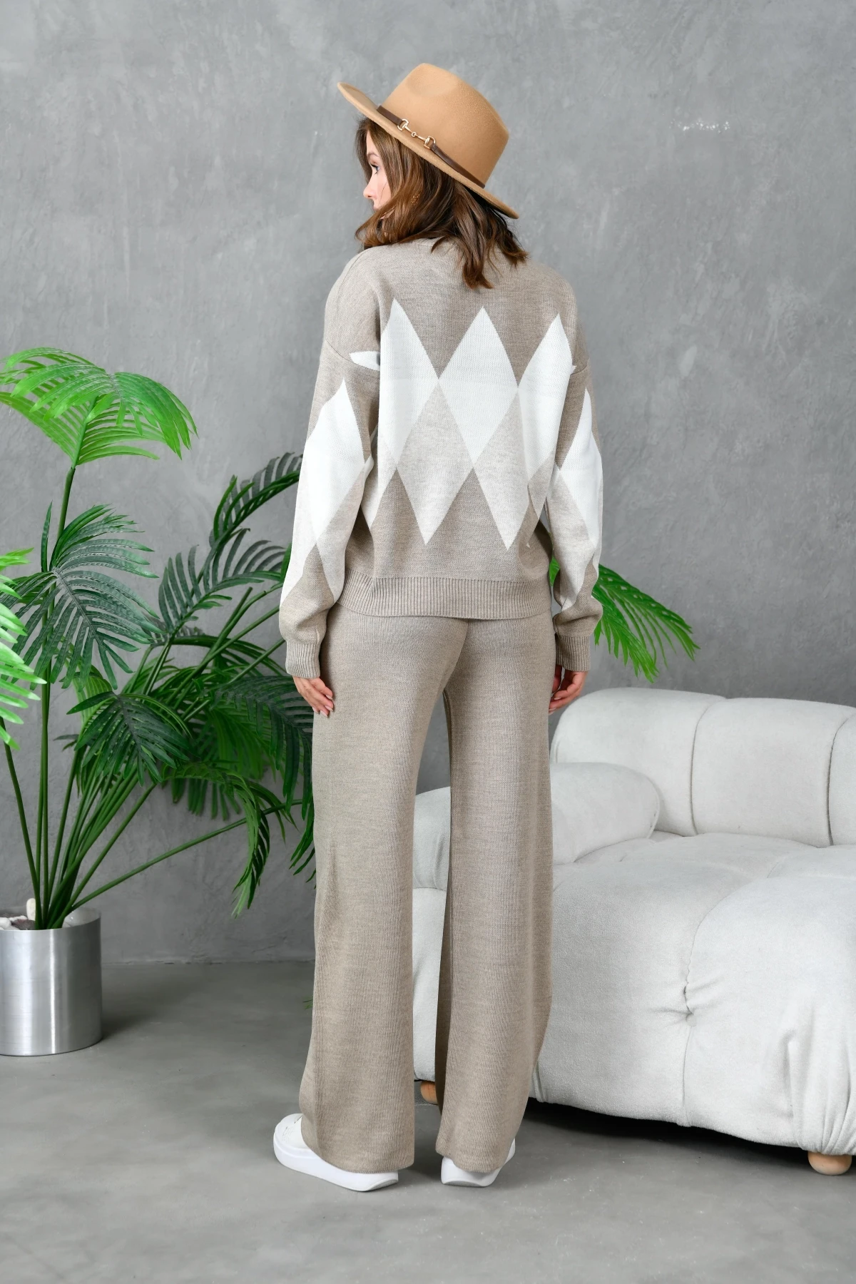 Kadın Açık Vizon Bisiklet Yaka Baklava Desenli Kazak Pantolon Triko Alt-Üst Takım