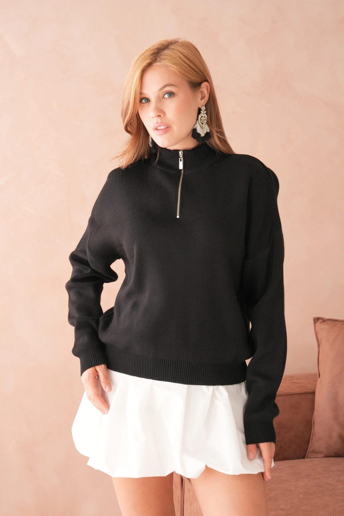 Kadın Yarım Balıkçı Yaka Fermuar Detay Oversize Triko Kazak