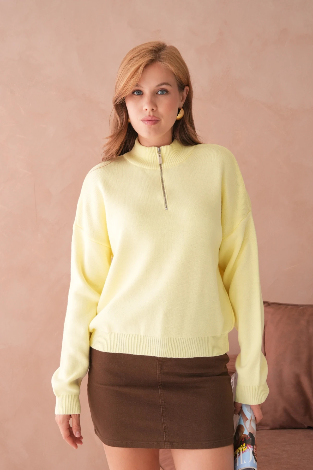 Kadın Yarım Balıkçı Yaka Fermuar Detay Oversize Triko Kazak