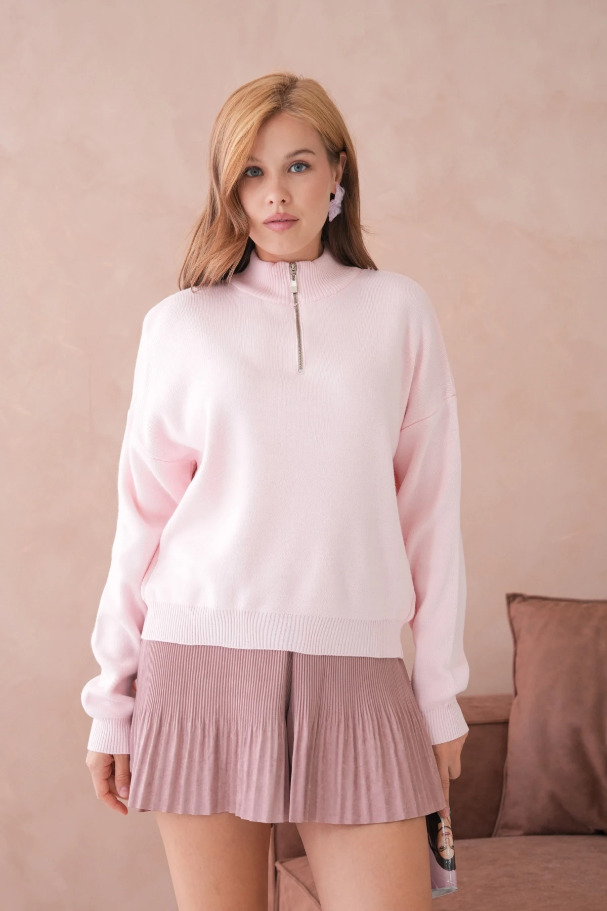 Kadın Yarım Balıkçı Yaka Fermuar Detay Oversize Triko Kazak