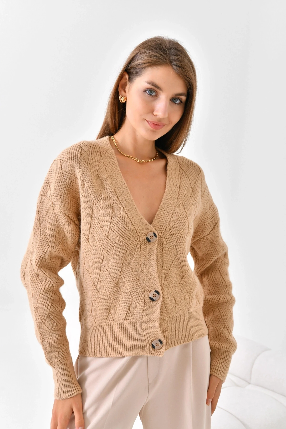 Yumuşak Dokulu Desenli Triko Hırka