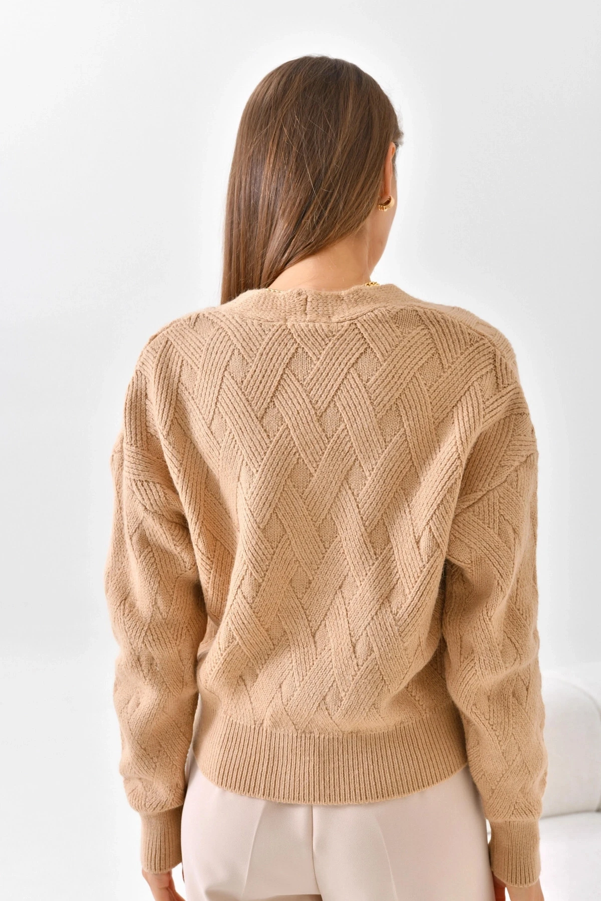 Yumuşak Dokulu Desenli Triko Hırka