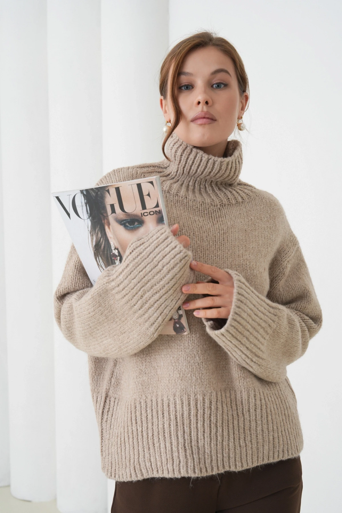 Kadın Balıkçı Yaka Oversize Kaşkarse Triko Kazak