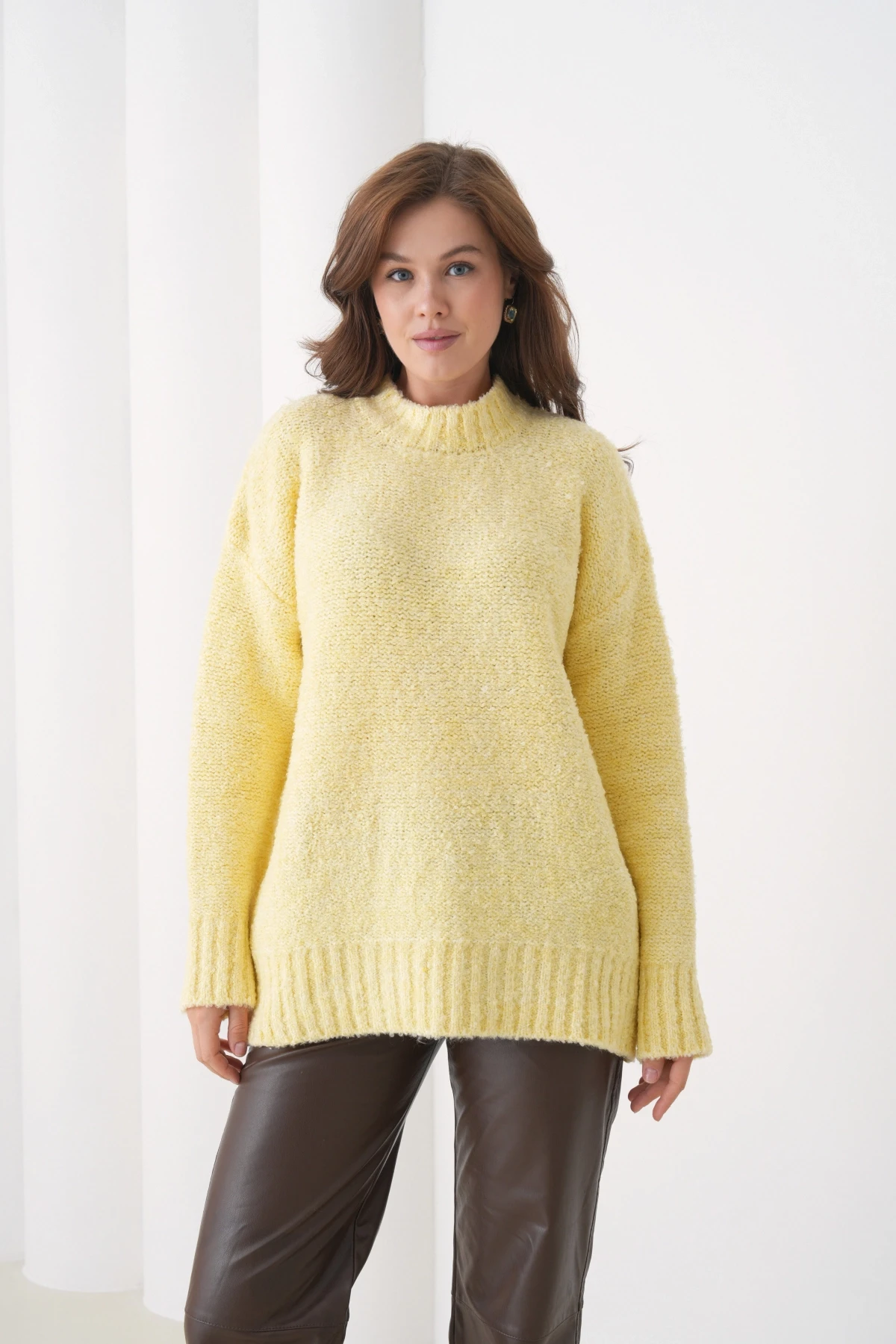 Kadın Bisiklet Bürümcük Yaka Yumuşak Dokulu Oversize Triko Kazak