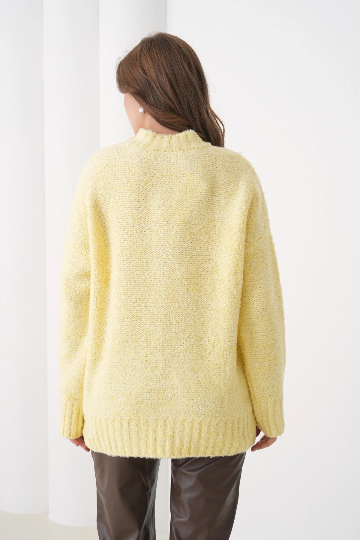 Kadın Bisiklet Bürümcük Yaka Yumuşak Dokulu Oversize Triko Kazak