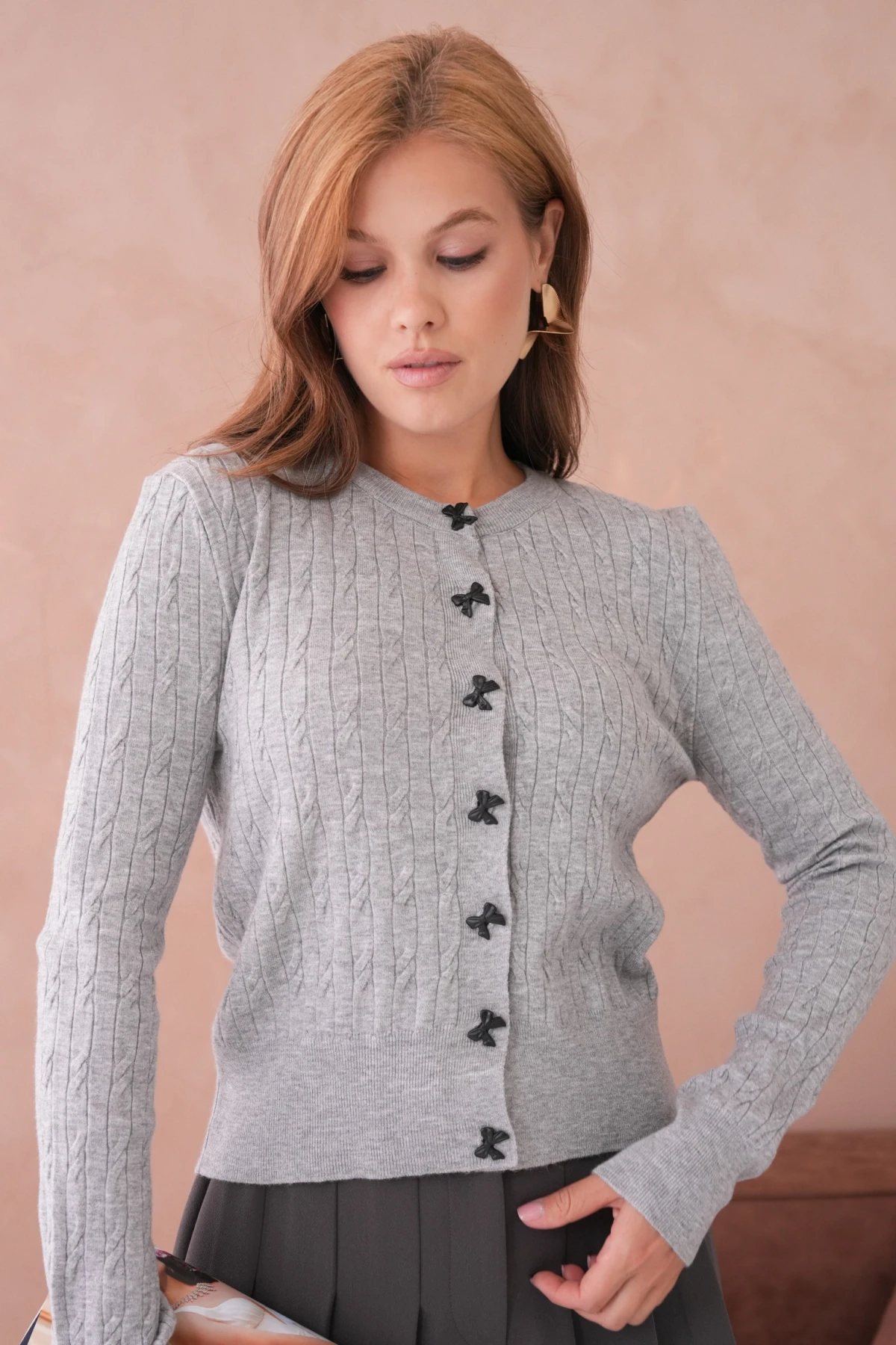 Kadın Bisiklet Yaka Düğme Detay Saç Örgü Yumuşak Dokulu Triko Hırka 